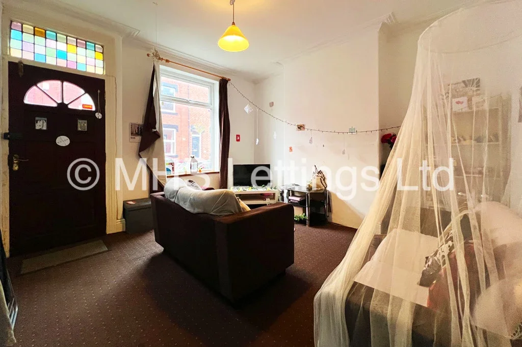 Flat Back Welton Place in Leeds
