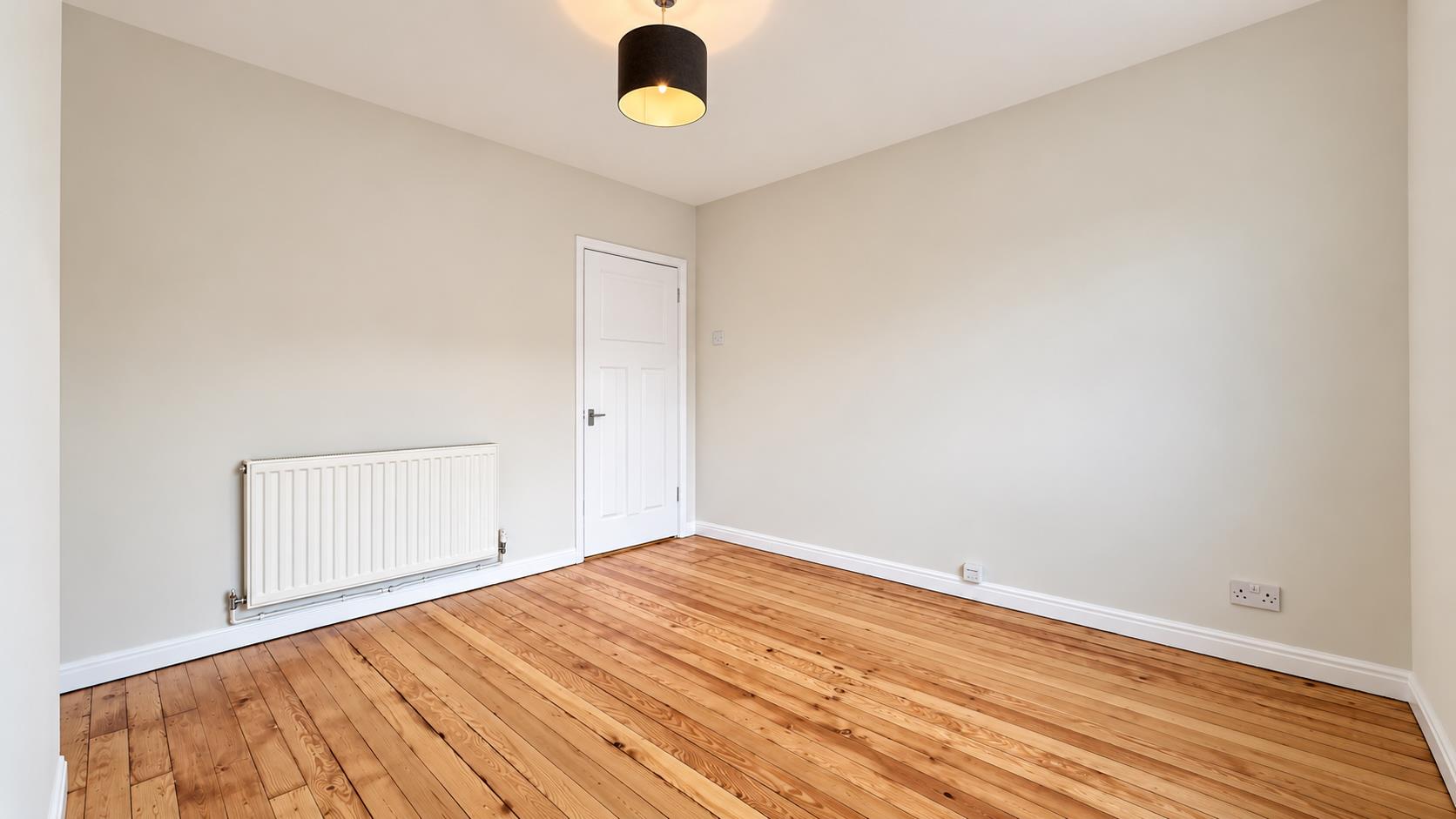 Flat Wilton Road in Greater London