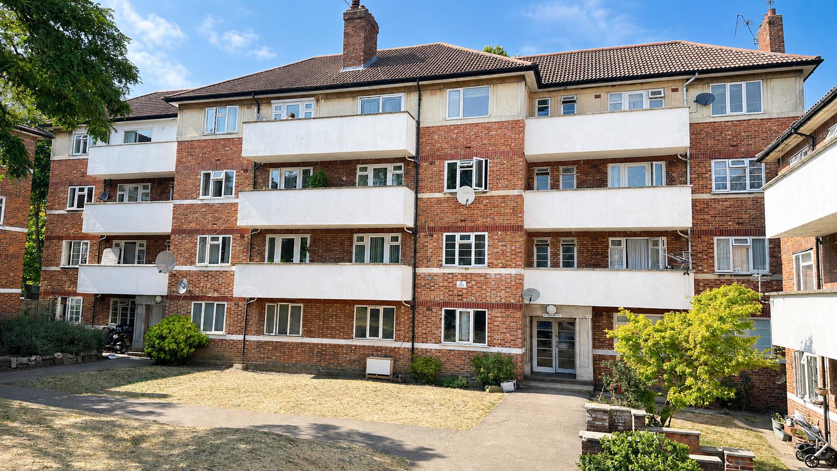 Flat Wilton Road in Greater London