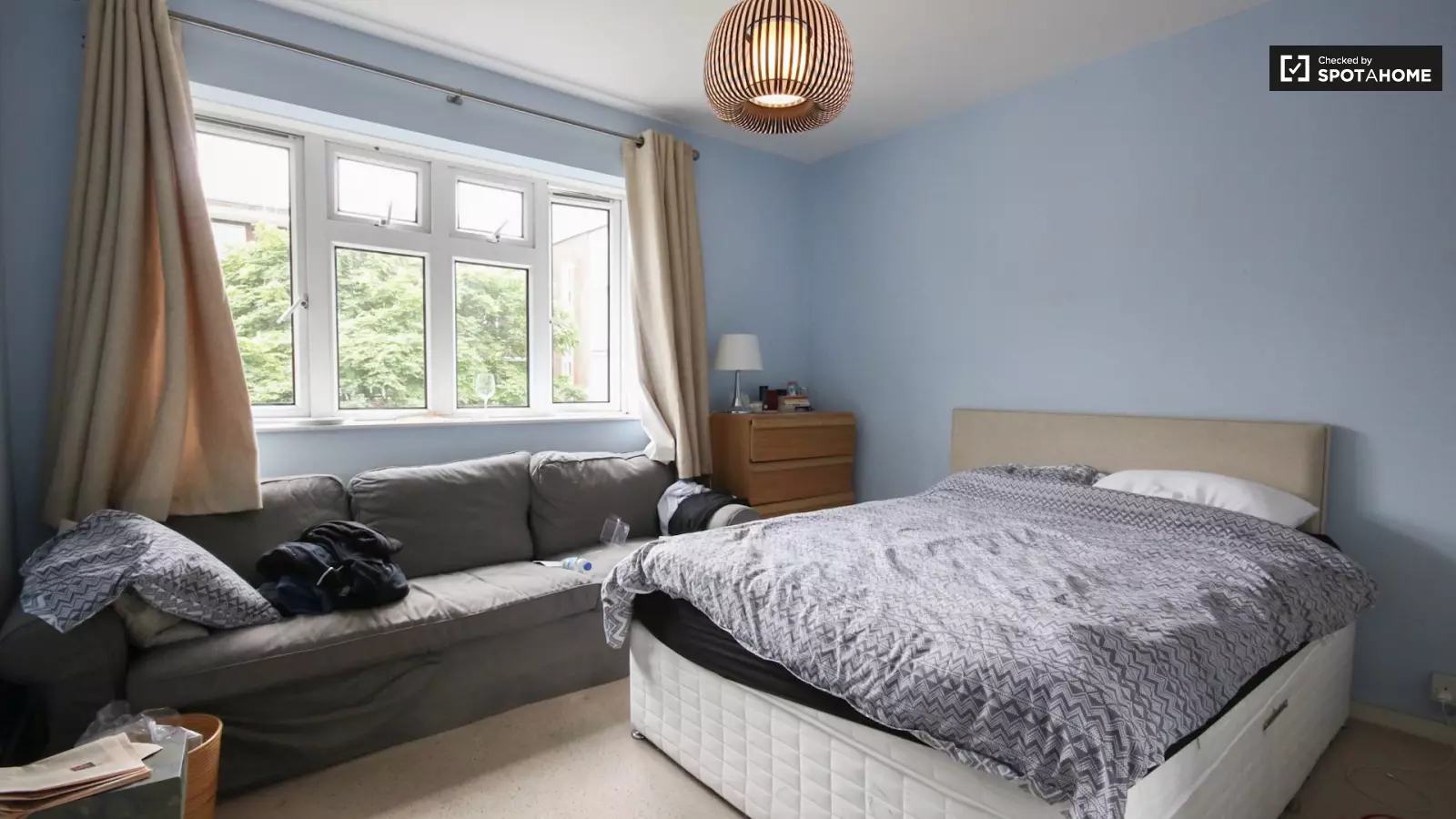 Room Parry Road in City of Westminster