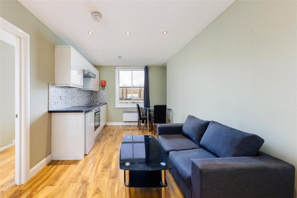 Flat Claverton Street in City of Westminster