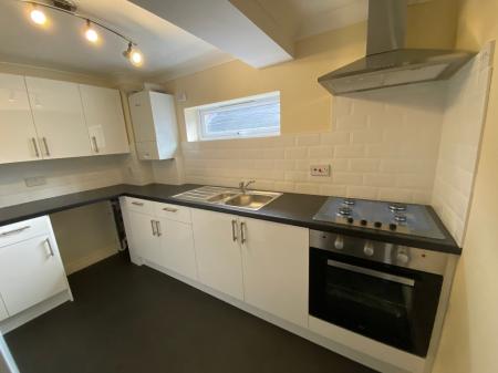 Flat Eastcott Hill in Swindon
