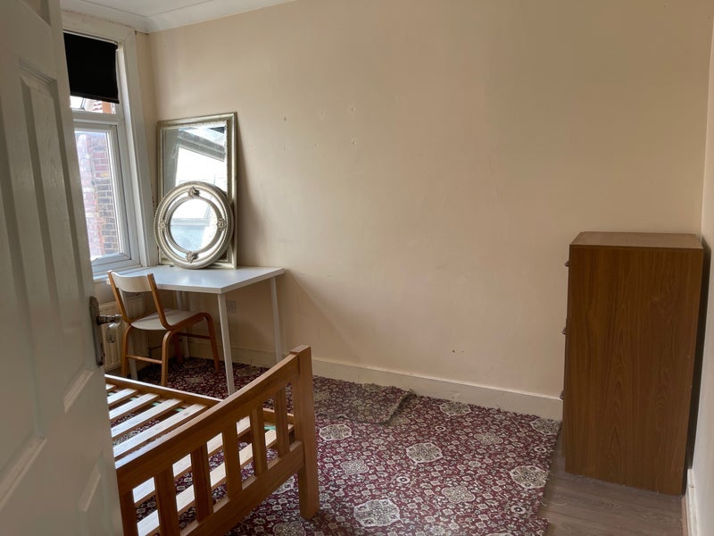 Room Western Road in Greater London