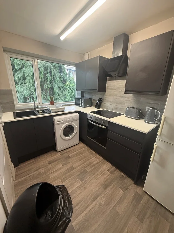 Flat Newlaithes Road in Leeds