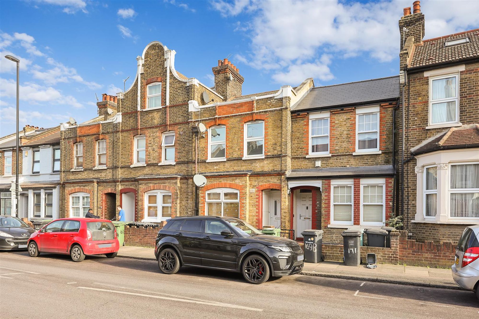 Flat Trundley's Road in Greater London