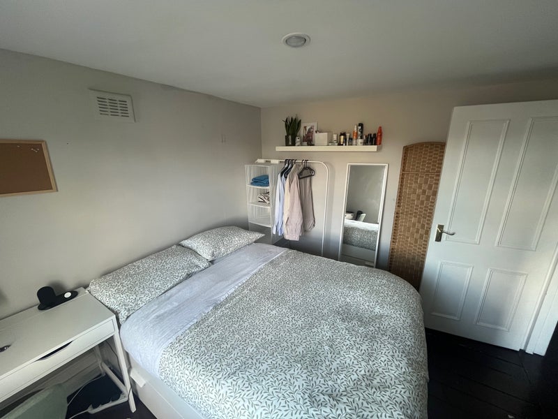 Room Barnsbury Road in Greater London