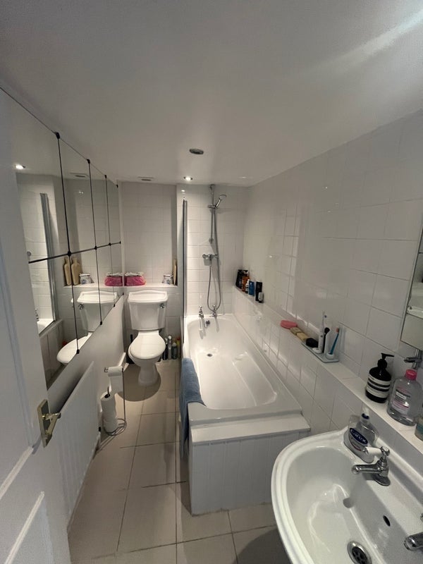 Room Barnsbury Road in Greater London