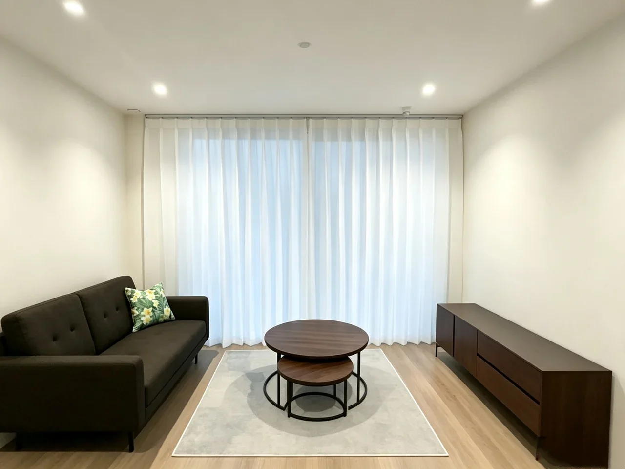 Flat Abbeydale Road in Greater London