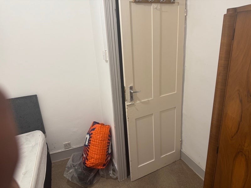 Room Regina Road in Greater London