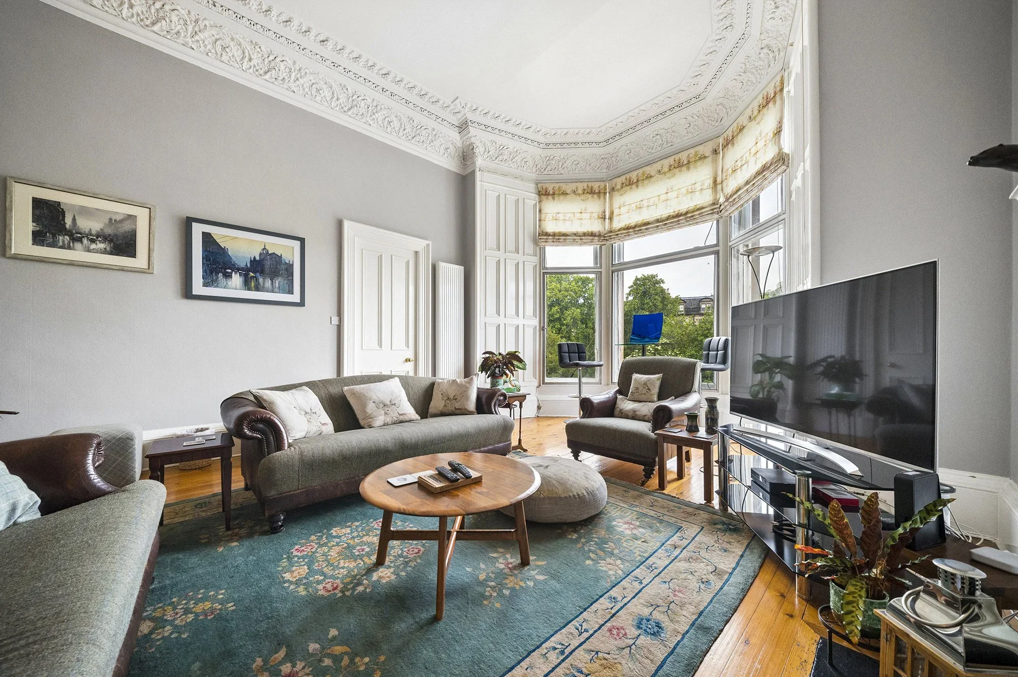 Flat Glencairn Crescent in City of Edinburgh