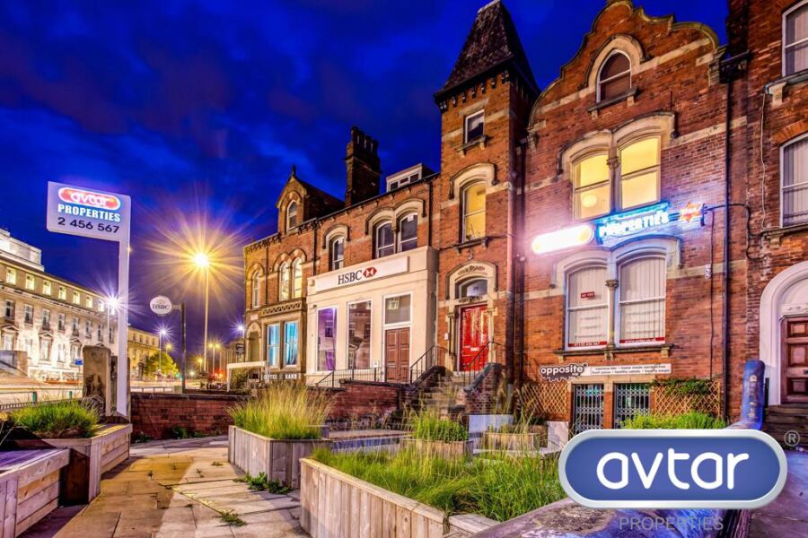 Flat Blandford Grove in Leeds