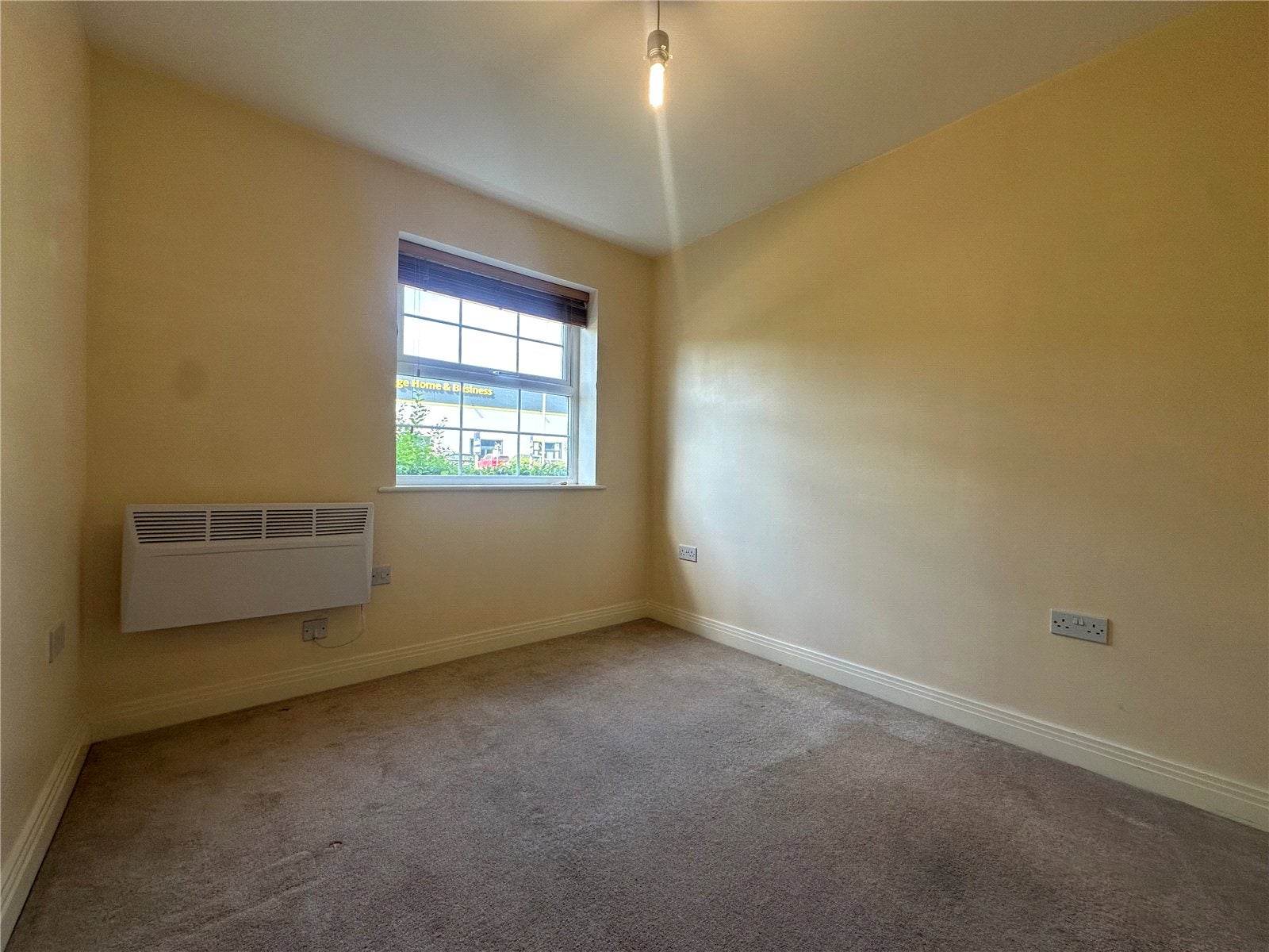Flat Ashville Way in Wokingham
