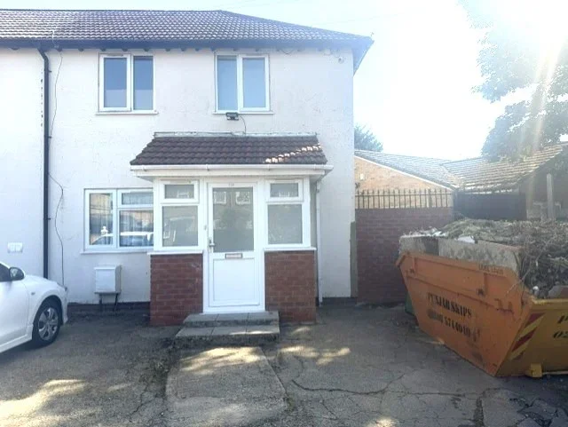 House Orchard Road in Greater London