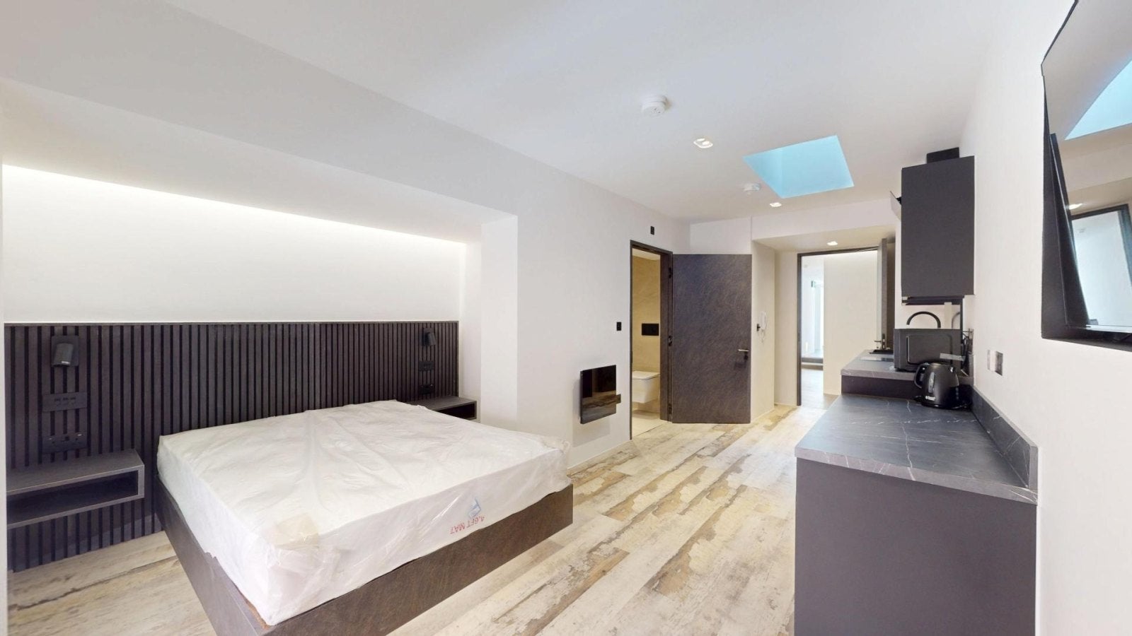 Room Upper Parliament Street in Nottingham