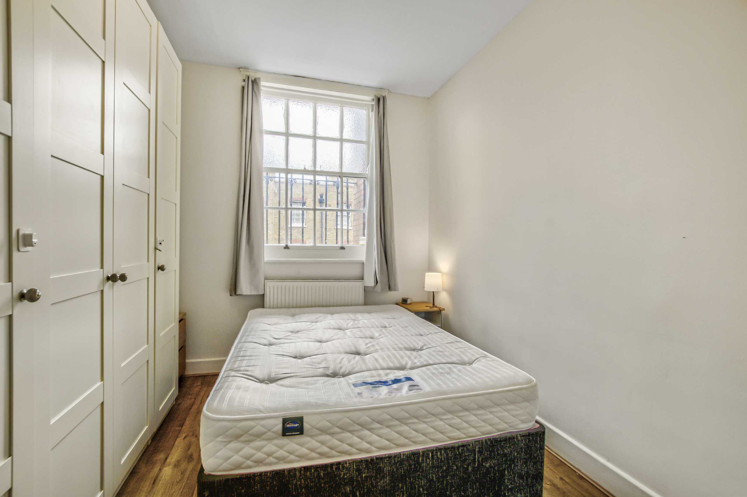 Flat Judd Street in Greater London