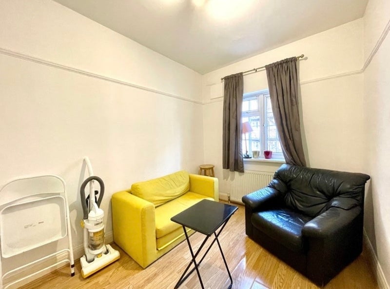 Room Frognal in Greater London