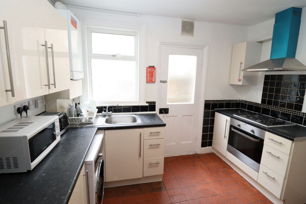 Room Globe Road in Greater London