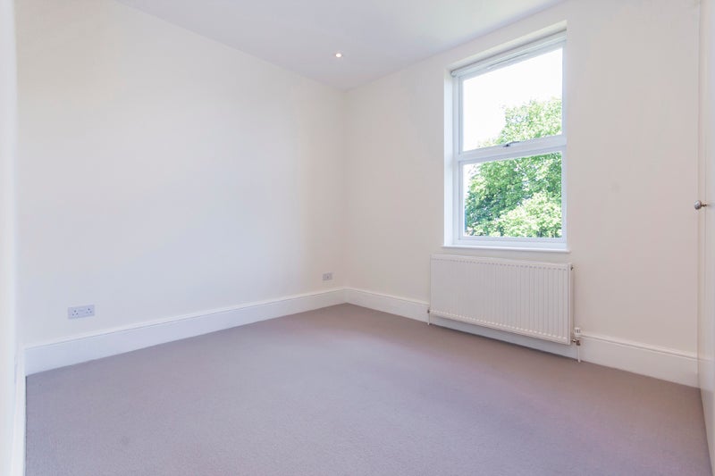 Flat Fitzjohn's Avenue in Greater London