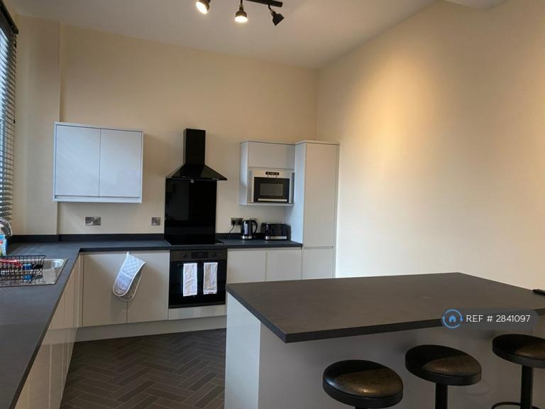 Room Queen's Road in Charnwood