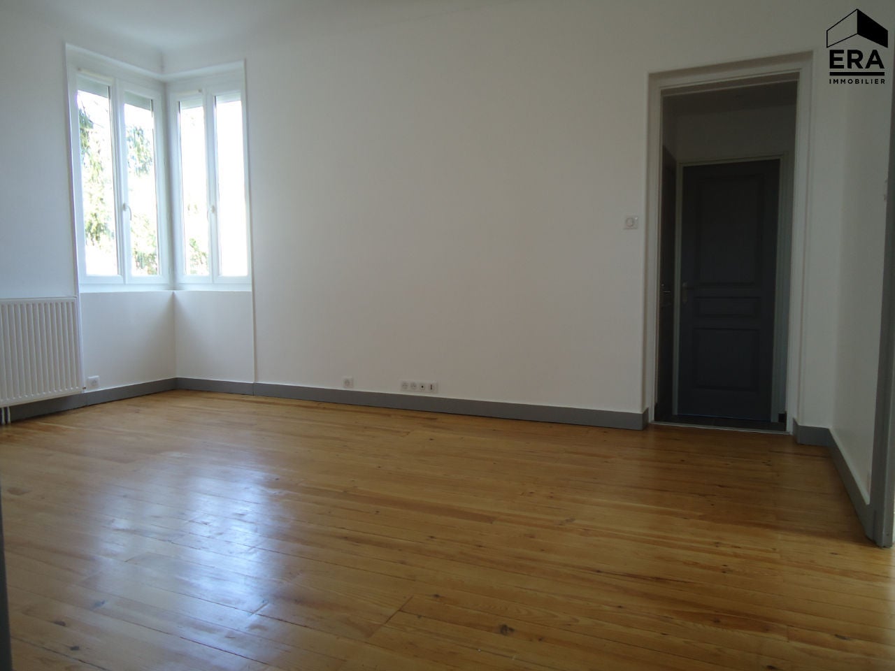 Maison Rue Général Leclerc à La Couronne