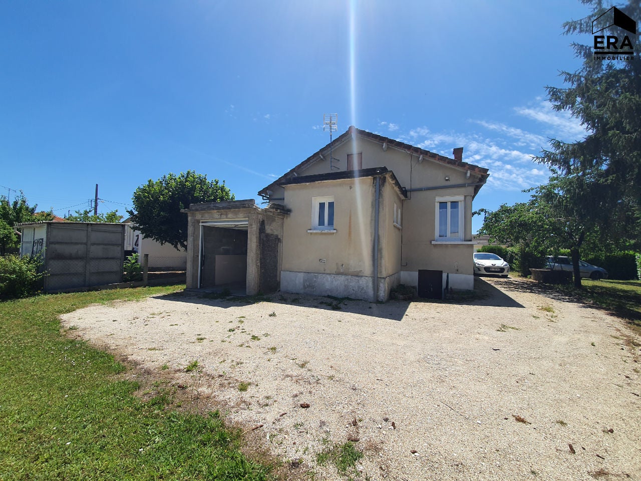 House Rue Général Leclerc in La Couronne