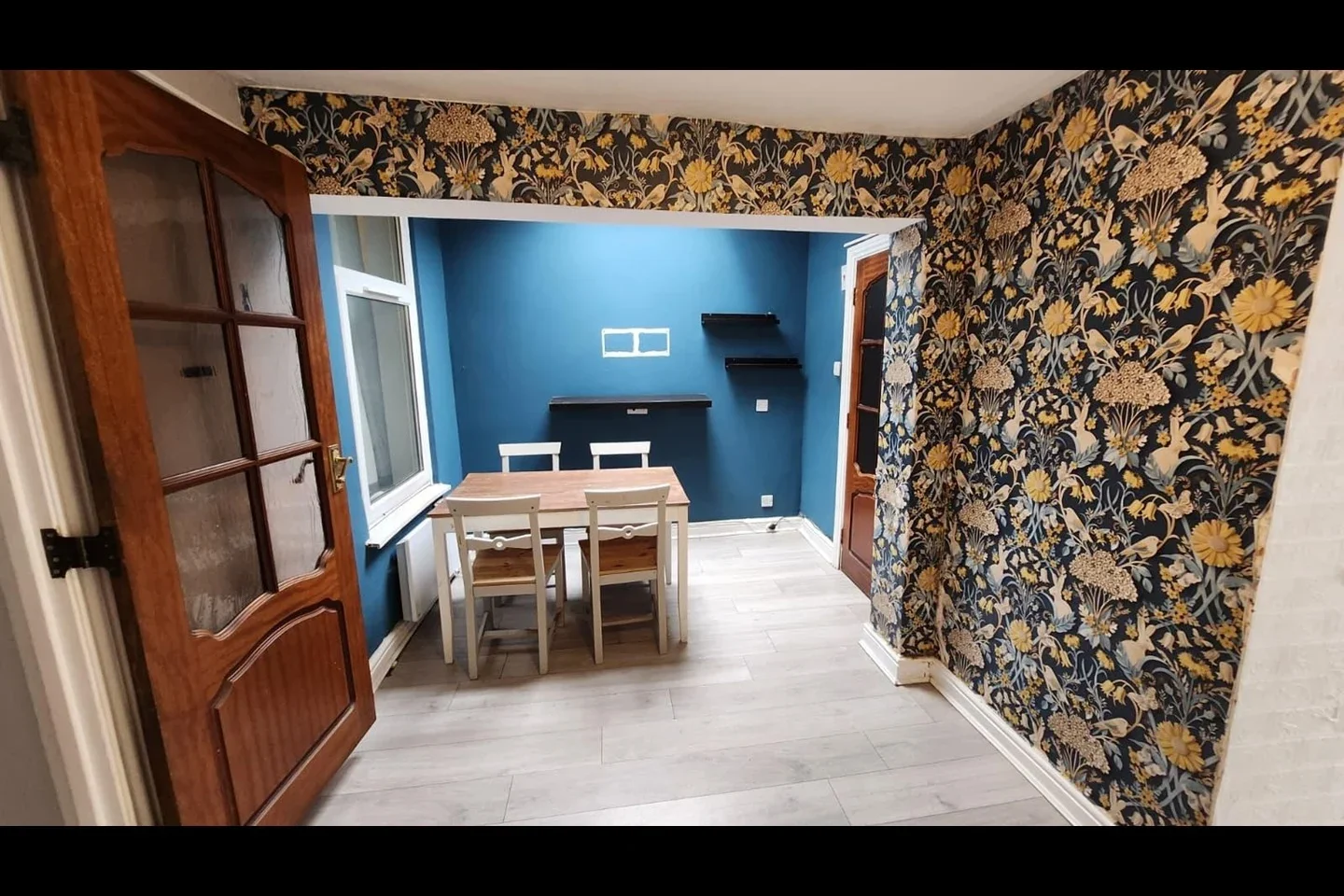 Room Arragon Road in Greater London