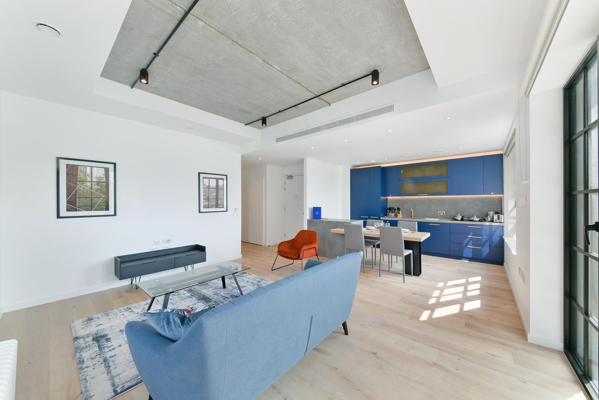 Flat Castle Slip in Greater London