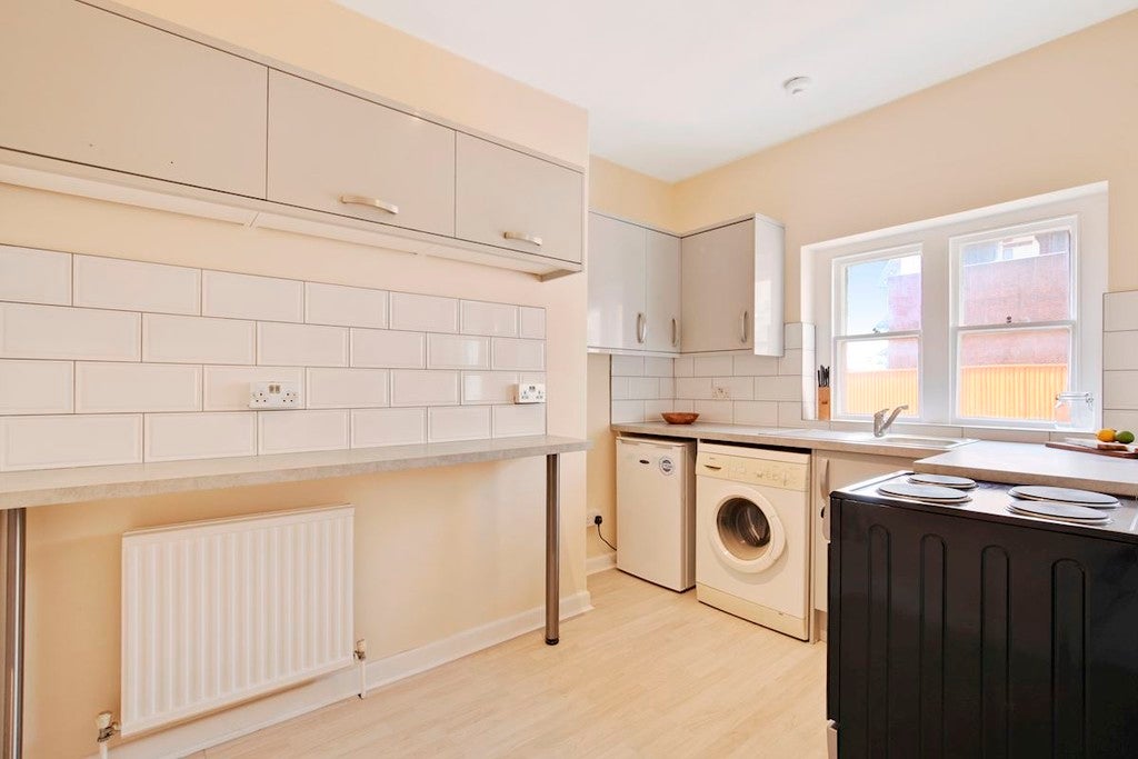 Flat Weston Street in Greater London