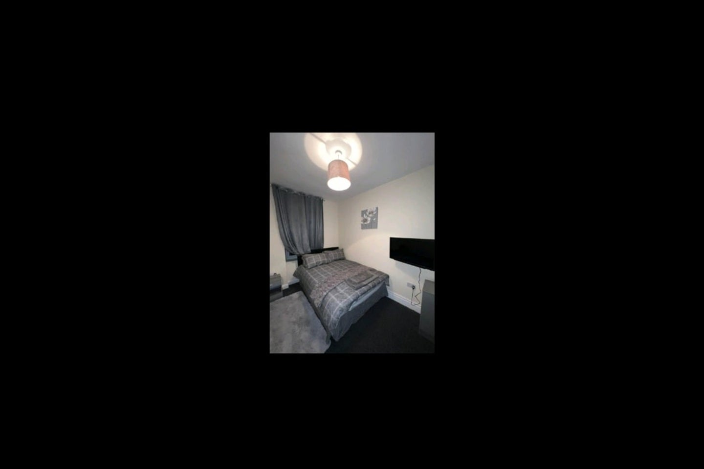 Room Victor Road in Bradford