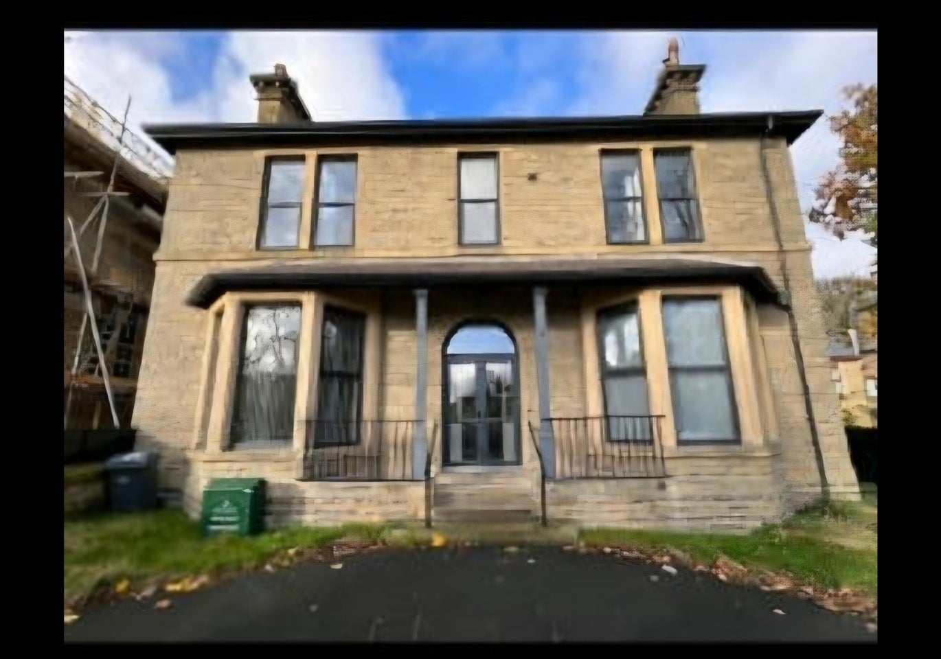 Room Victor Road in Bradford