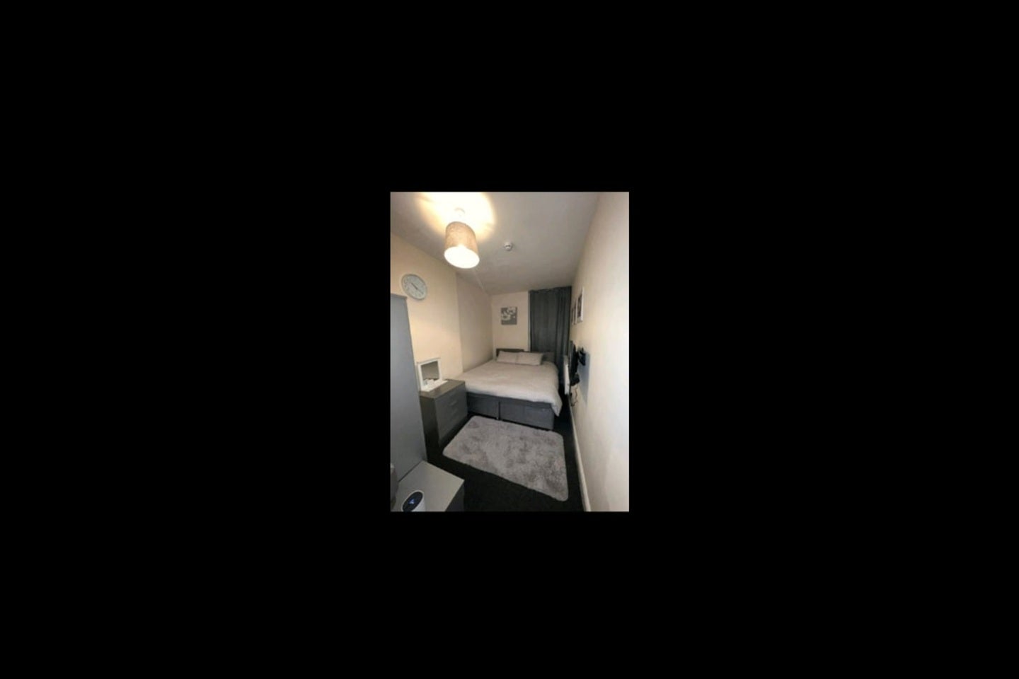 Room Victor Road in Bradford
