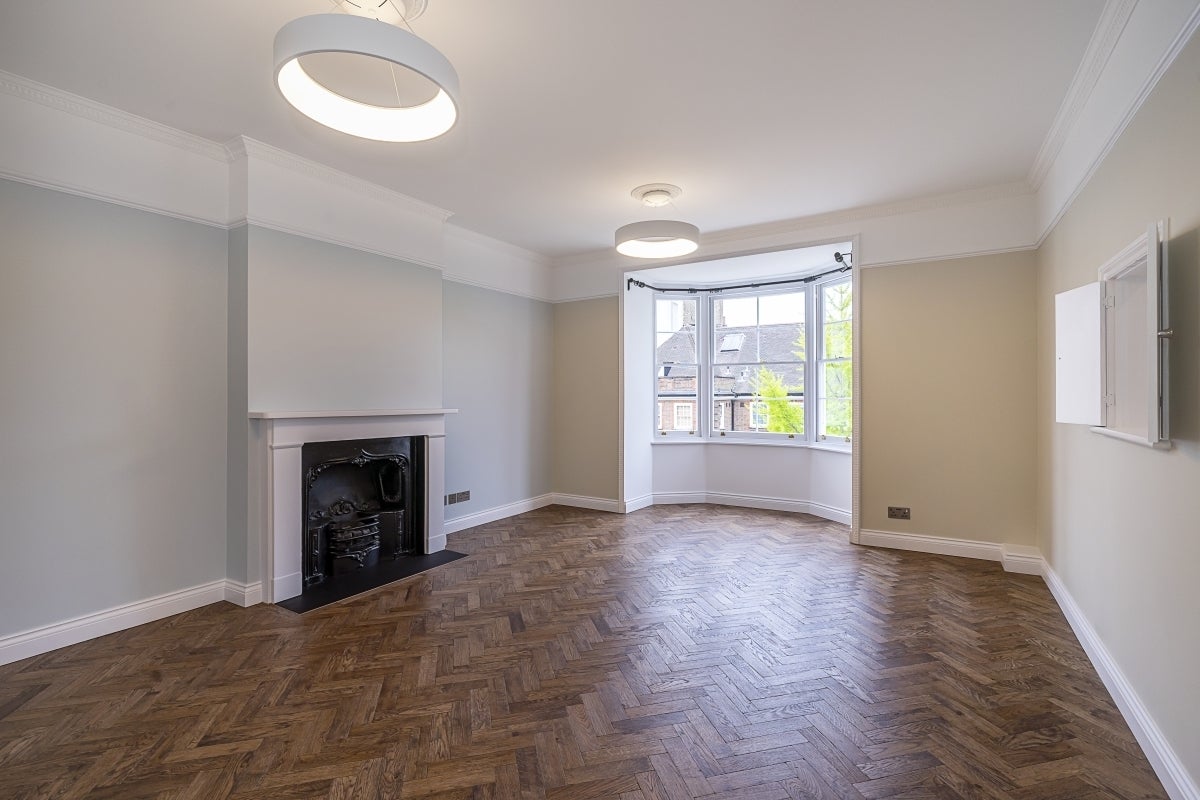 Flat Gloucester Terrace in City of Westminster
