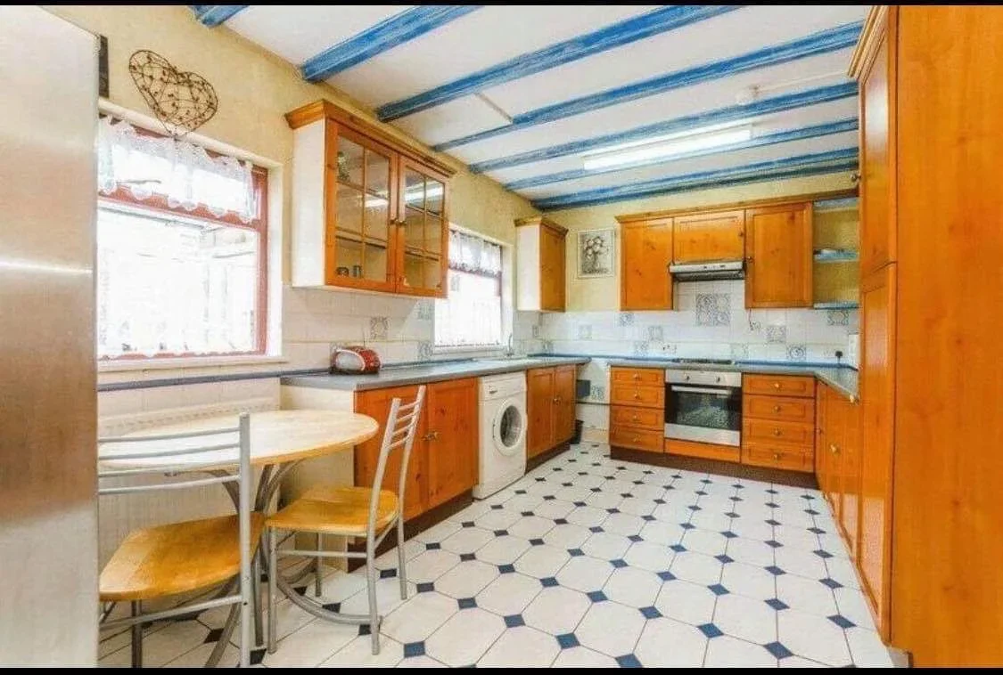 Room Montpelier Gardens in Greater London