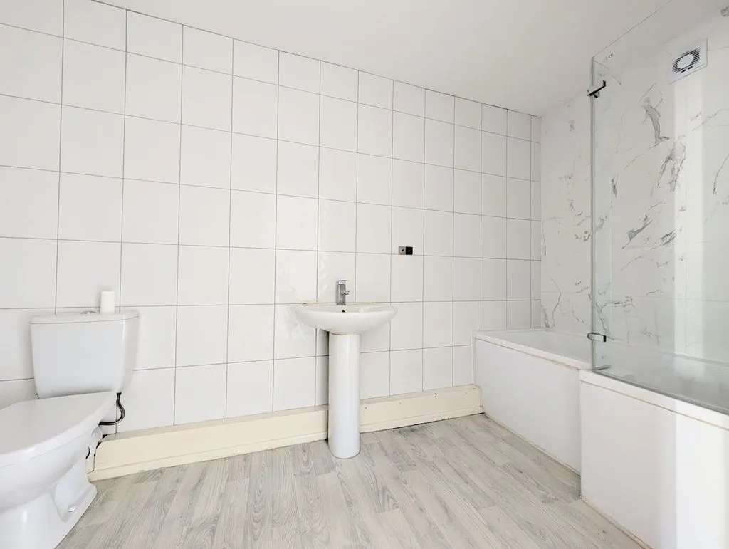 Flat Park Crescent in Treorchy