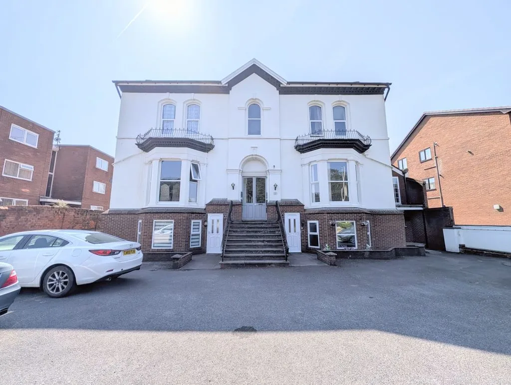 Flat Park Crescent in Treorchy