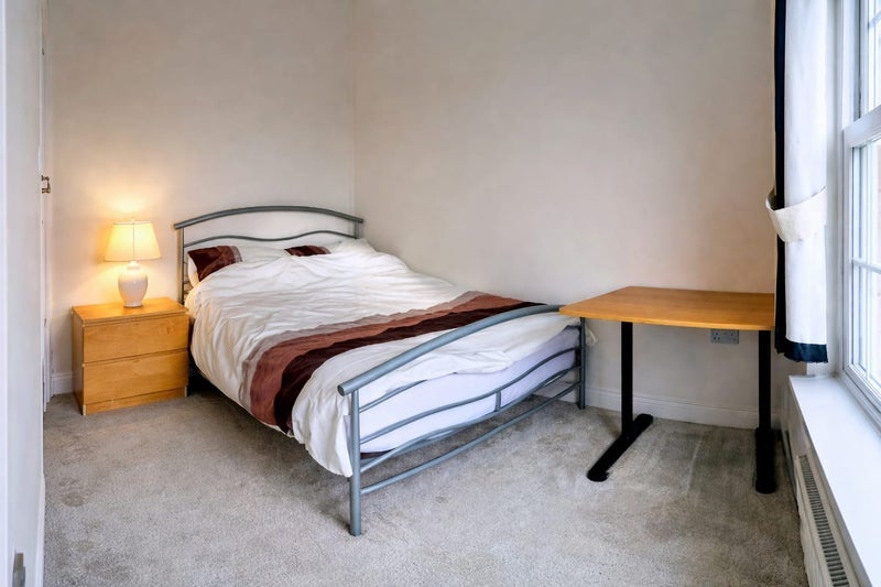 Room Marigold Way in Maidstone