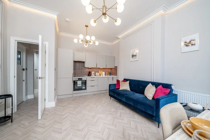 Flat Goldsmith Avenue in Greater London