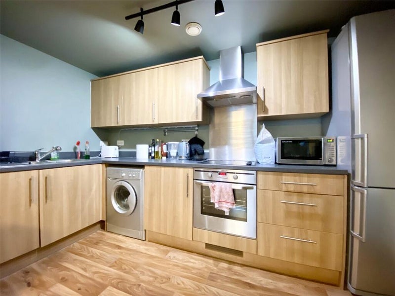 Room Talavera Close in Bristol