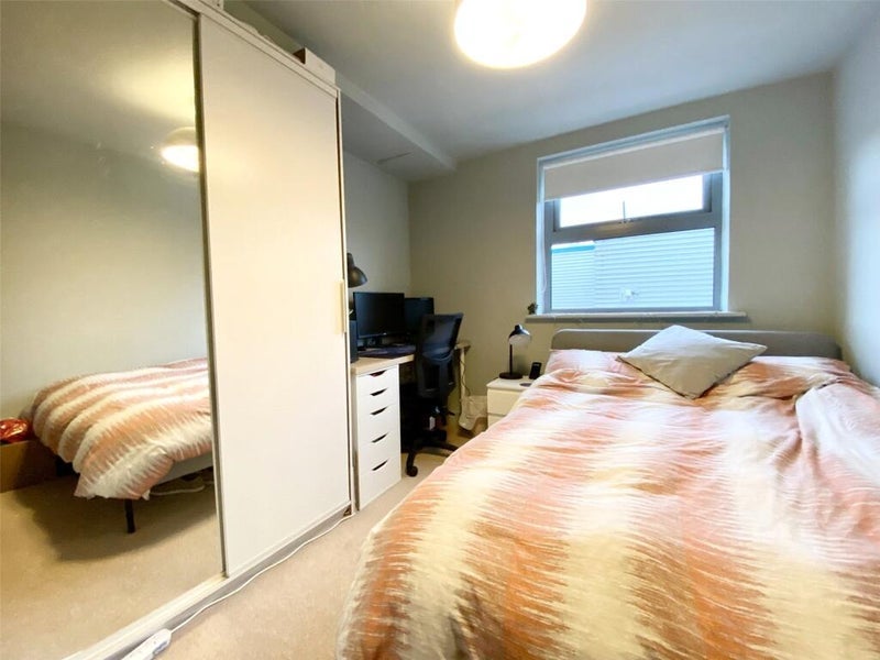 Room Talavera Close in Bristol