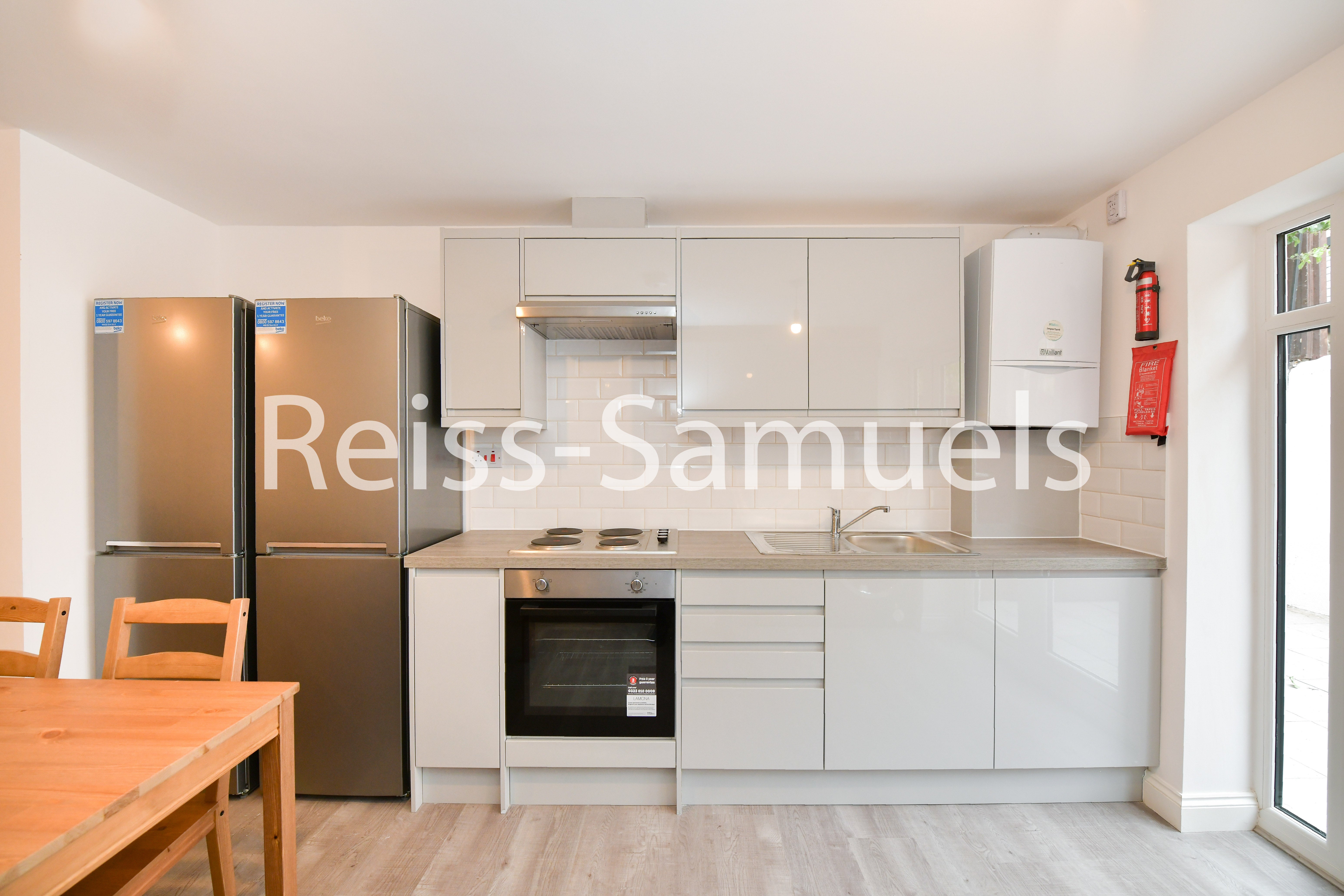 Flat Lockesfield Place in Greater London