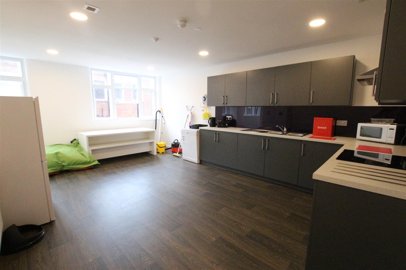 Room Dychurch Lane in Northampton