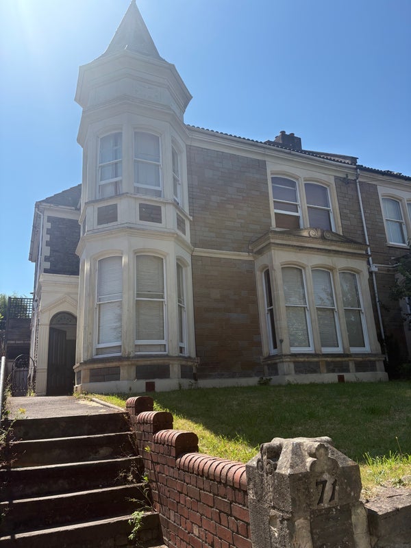 Room Cranbrook Road in Bristol