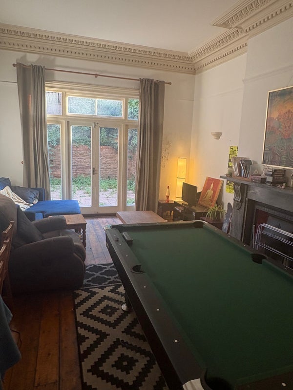 Room Cranbrook Road in Bristol