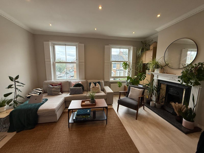 Room Tynemouth Road in Greater London