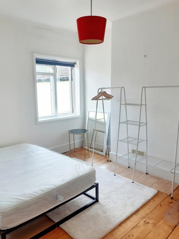 Room Rembrandt Road in Greater London
