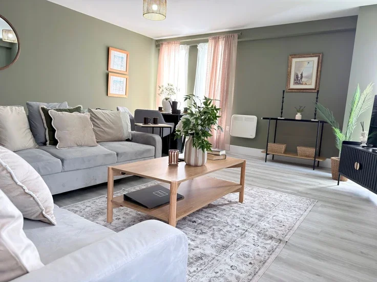 Properties to rent in Albany, Durham | rentaroof