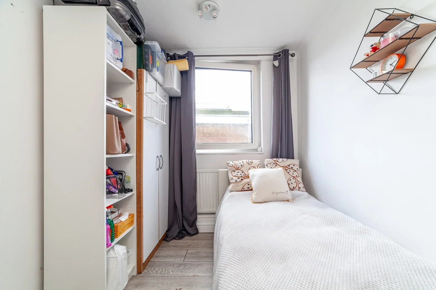 Room Evenwood Close in Greater London