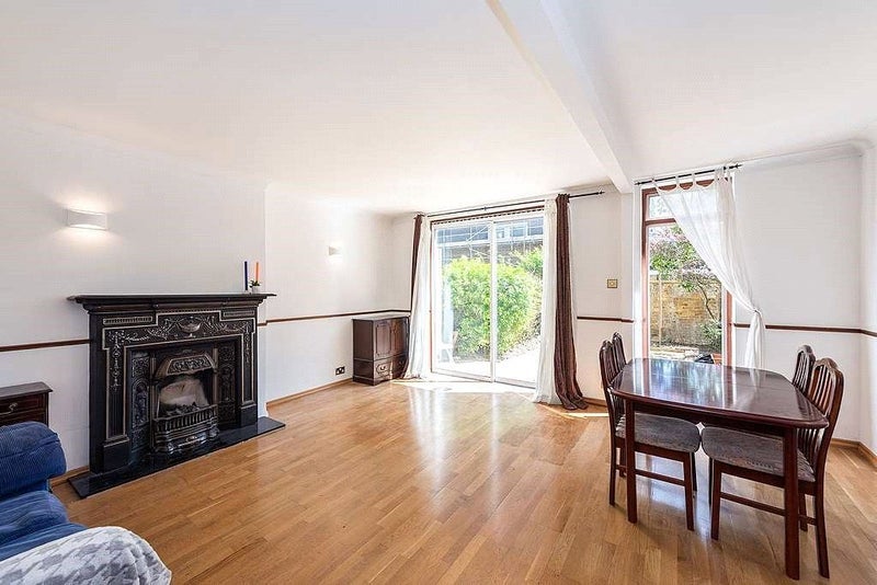 Room Alderney Road in Greater London