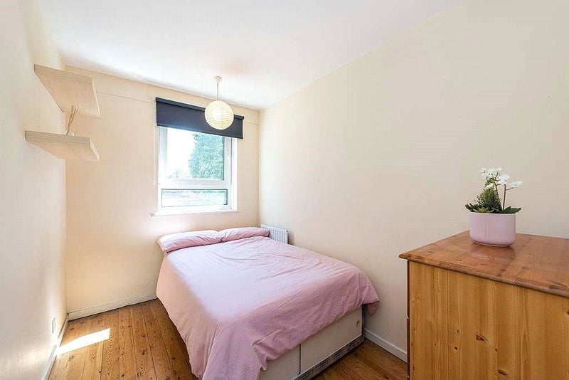 Room Alderney Road in Greater London