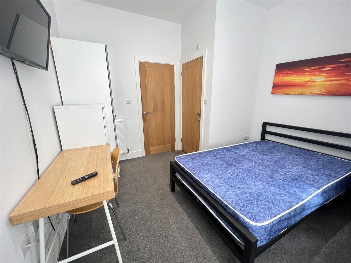 Flat Derby Road in Nottingham